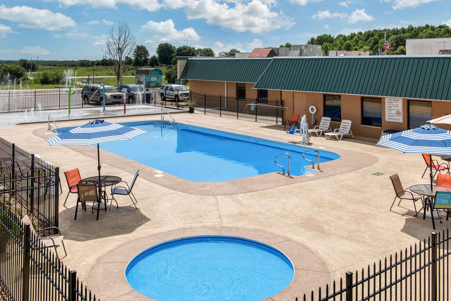 Quality Inn Huntingburg - Jasper 36/37