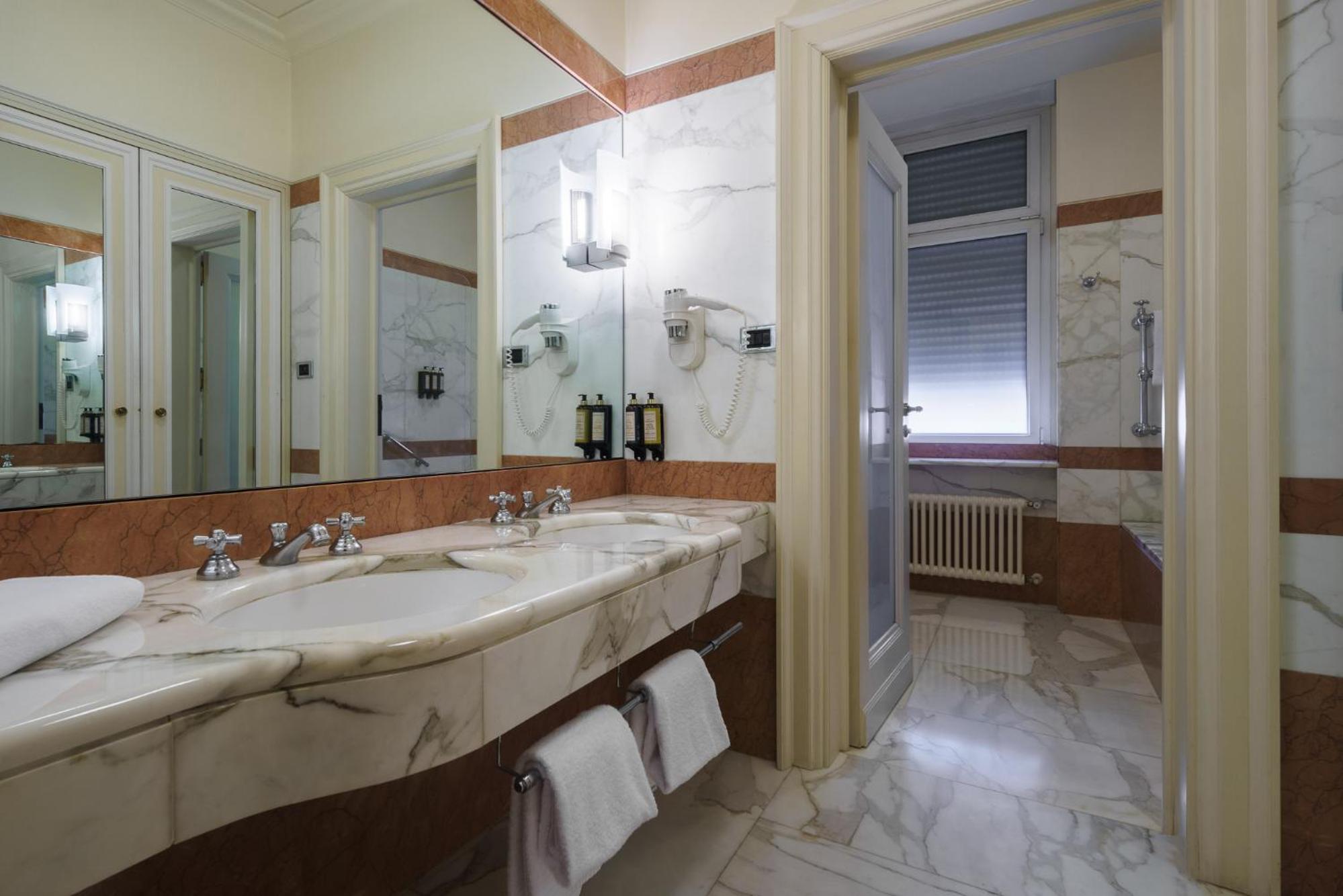 غرفة سوبيريور بسرير كوين، Eurostars Hotel Excelsior 5/5