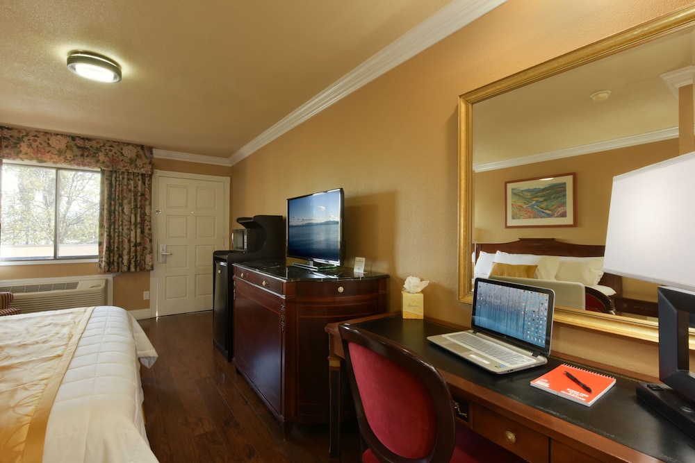 Signature Inn San Jose 39/58
