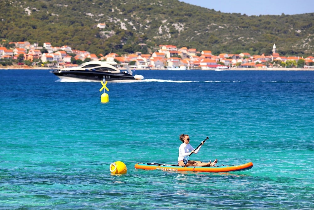 Hotel Kornati Biograd 39/42