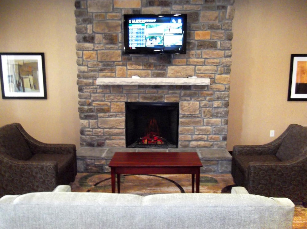 Stanton Inn And Suites 28/52