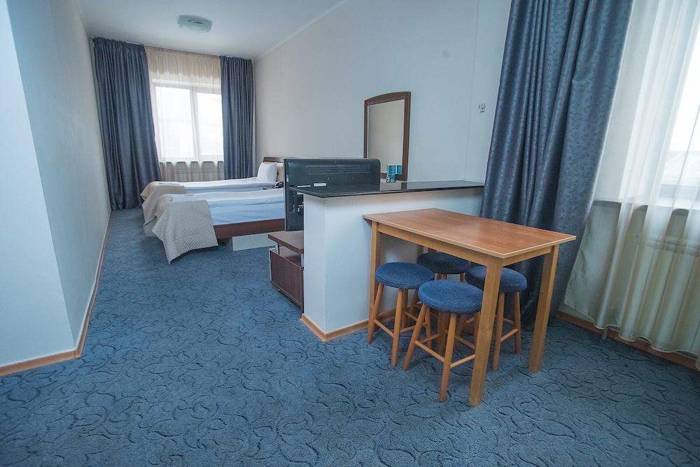 Alma Hotel 65/76