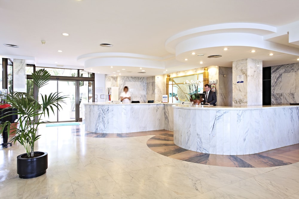 Hotel Spa S Entrador Playa 6/74
