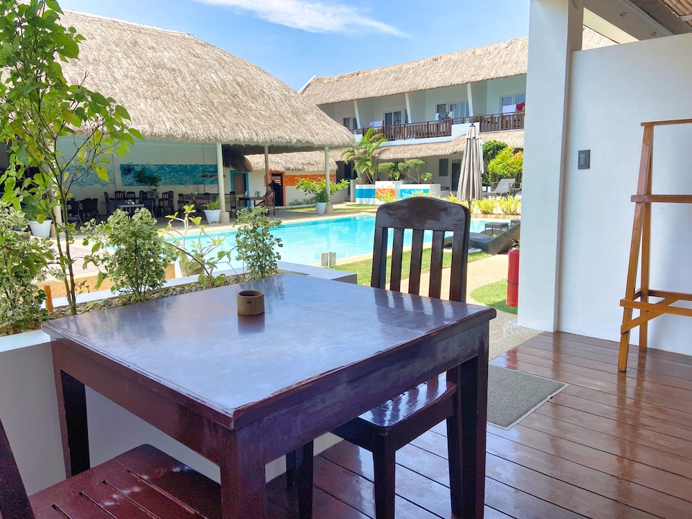 Amihan Resort 54/65