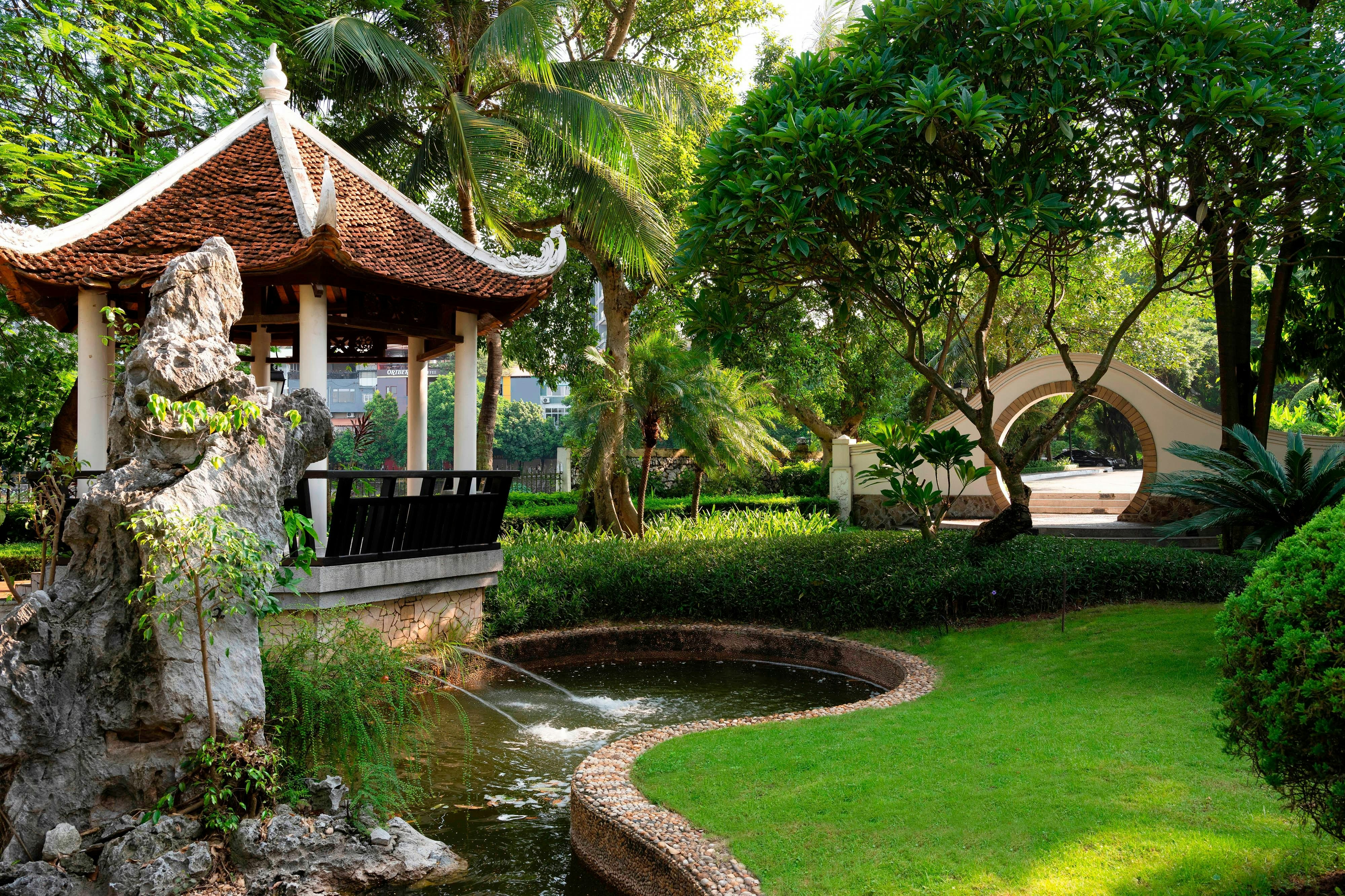 SHERATON HANOI HOTEL 35/42