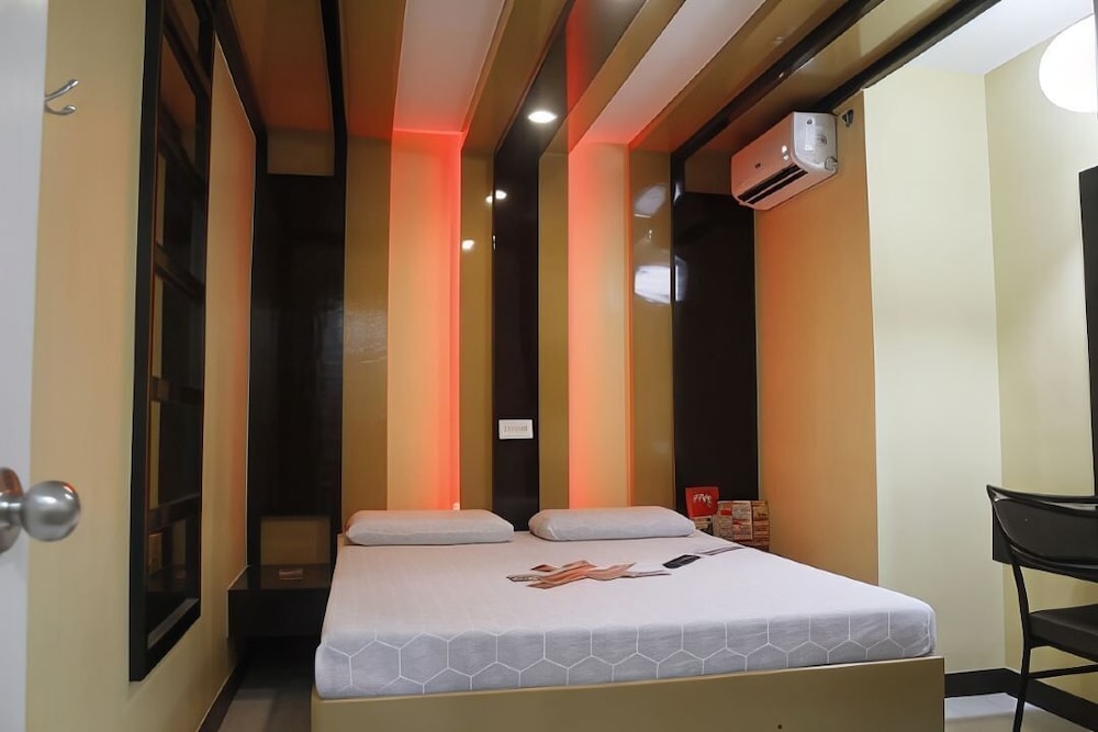 Hotel Sogo Lrt Monumento Station 18/30
