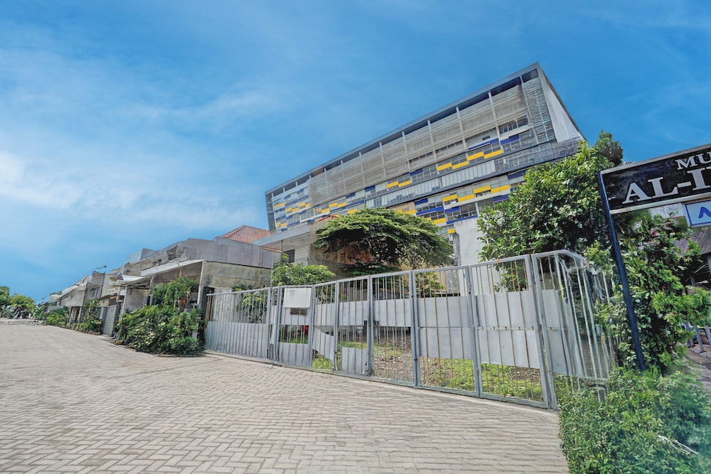 Hotel O near Ciputra World Surabaya formerly Darmo Residence 56/60