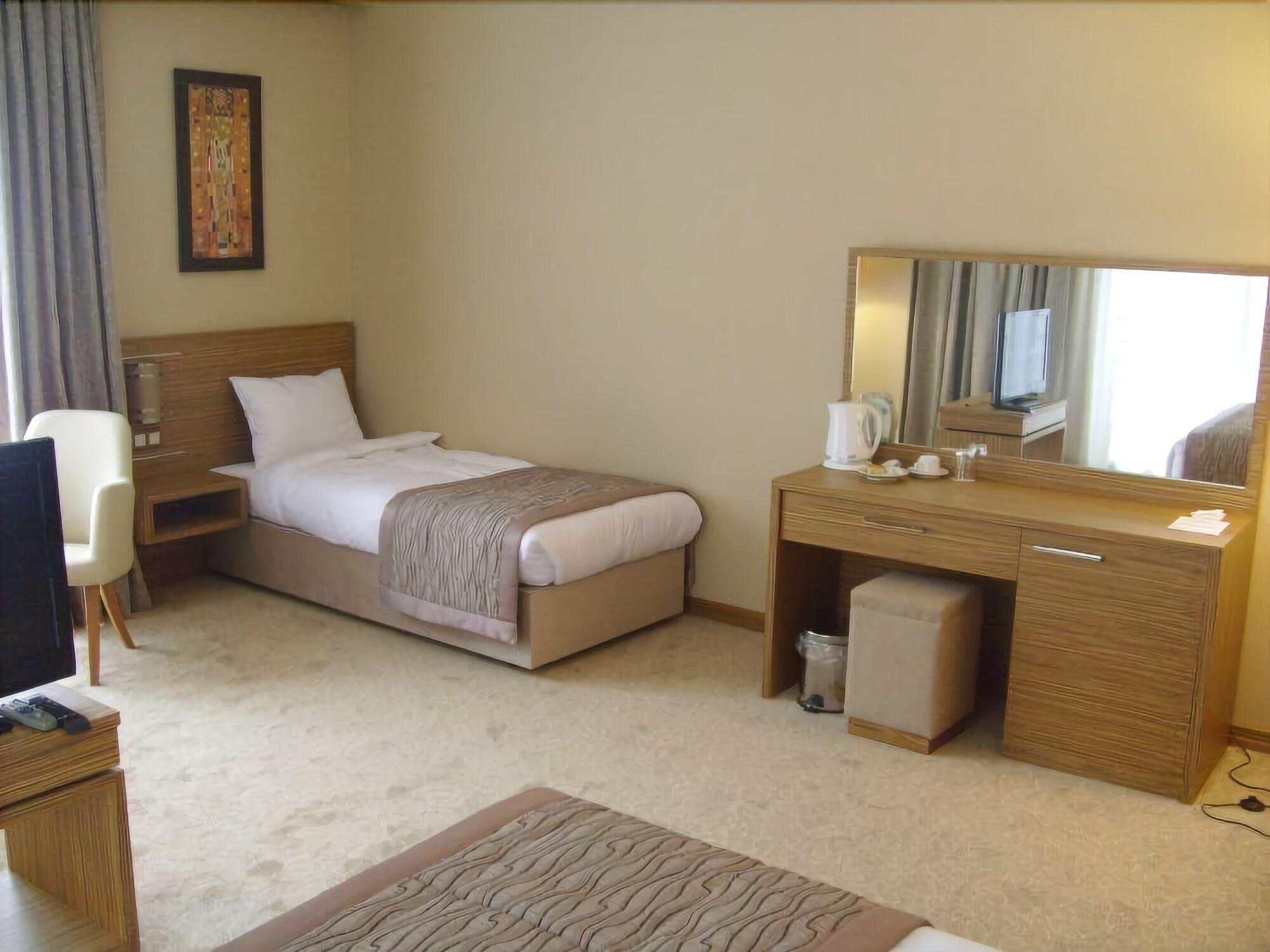 Hotel Almina Park 10/39