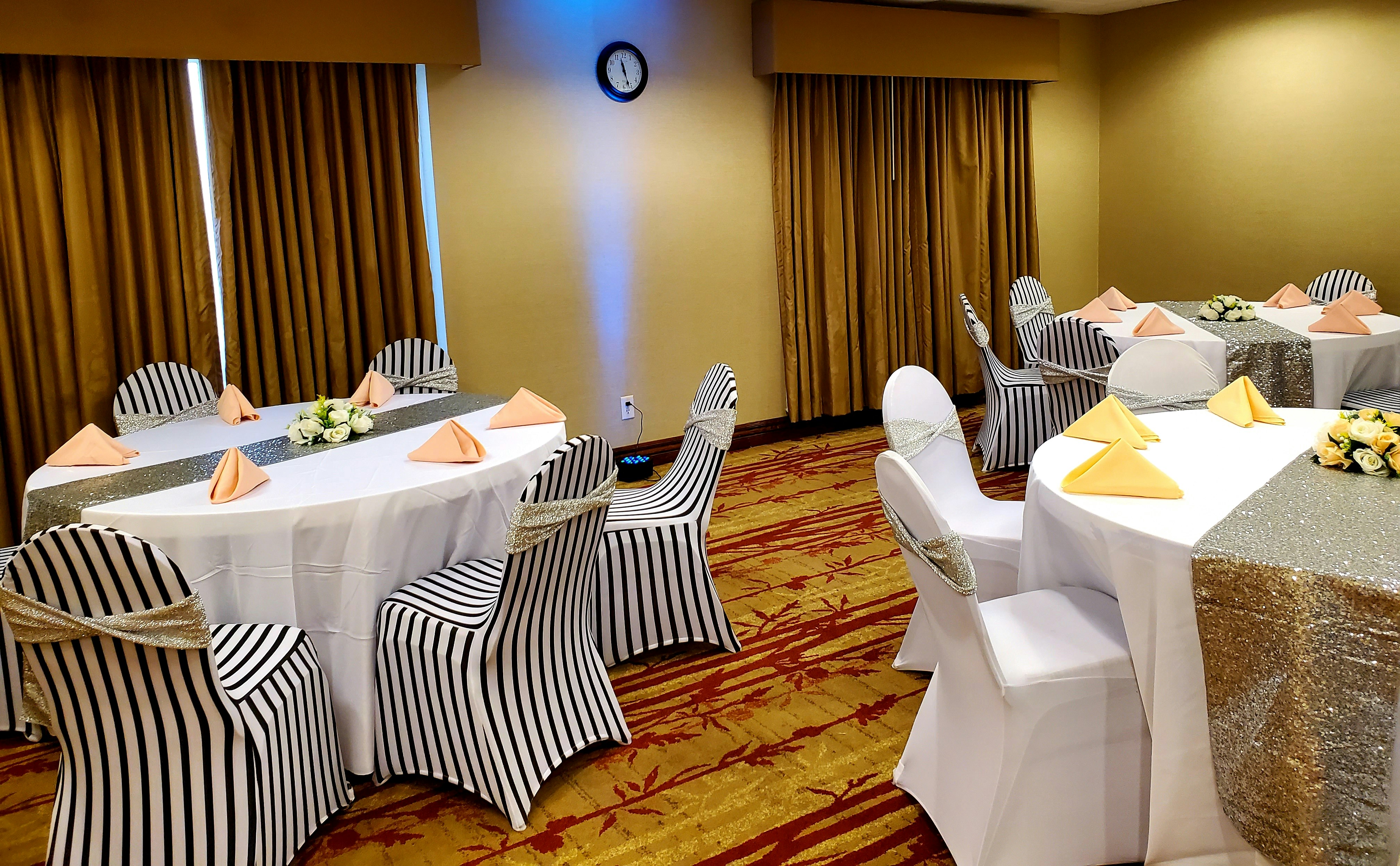Holiday Inn Express Hotel & Suites Cherry Hills 31/46