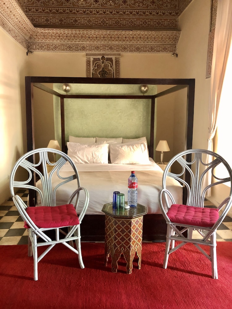 Riad Tizwa 38/50
