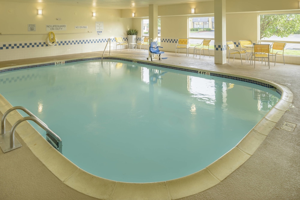 Fairfield Inn Joplin 3/27