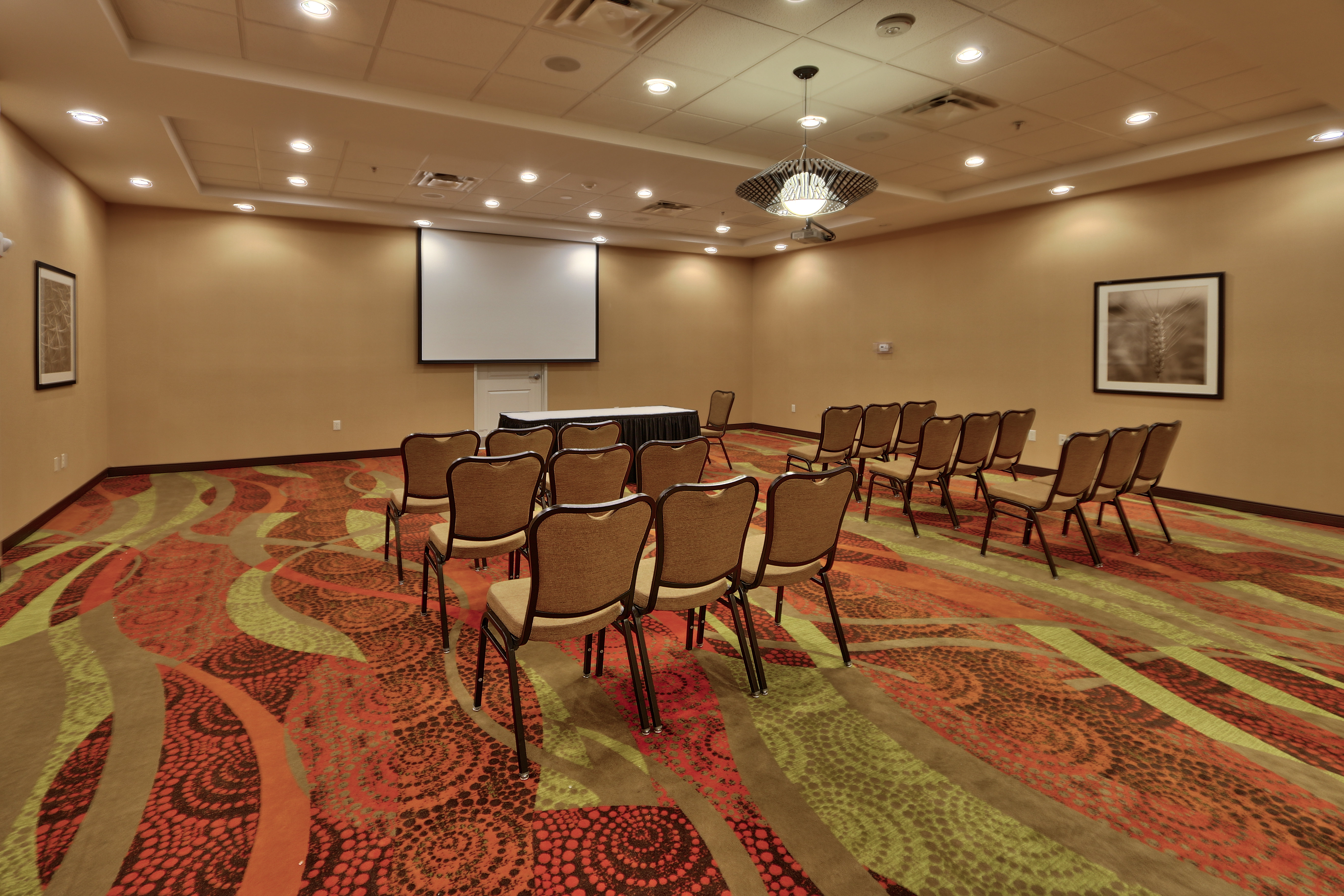 Holiday Inn Roswell 34/37