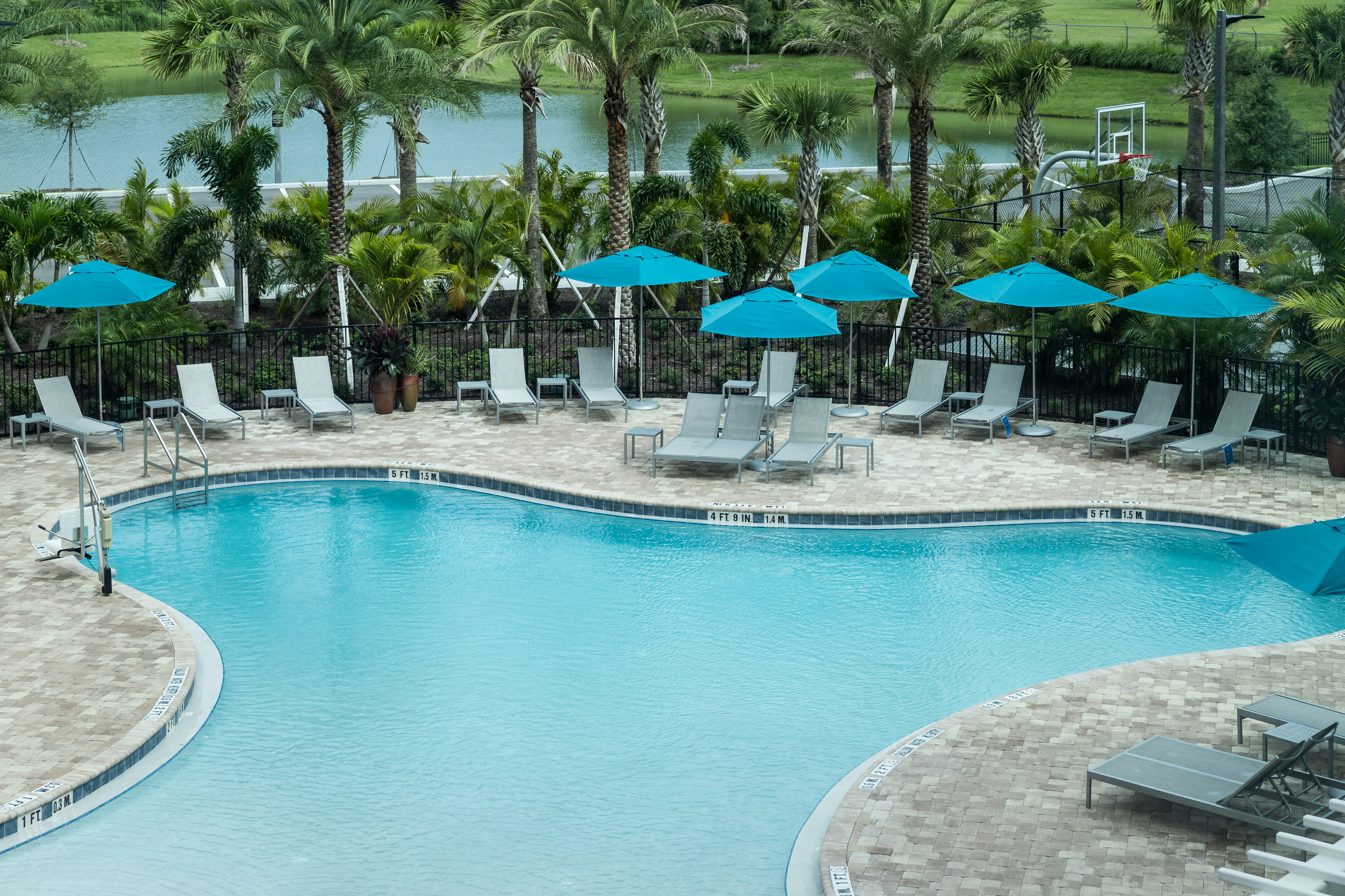 Home2 Suites by Hilton Cape Canaveral Cruise Port 32/36