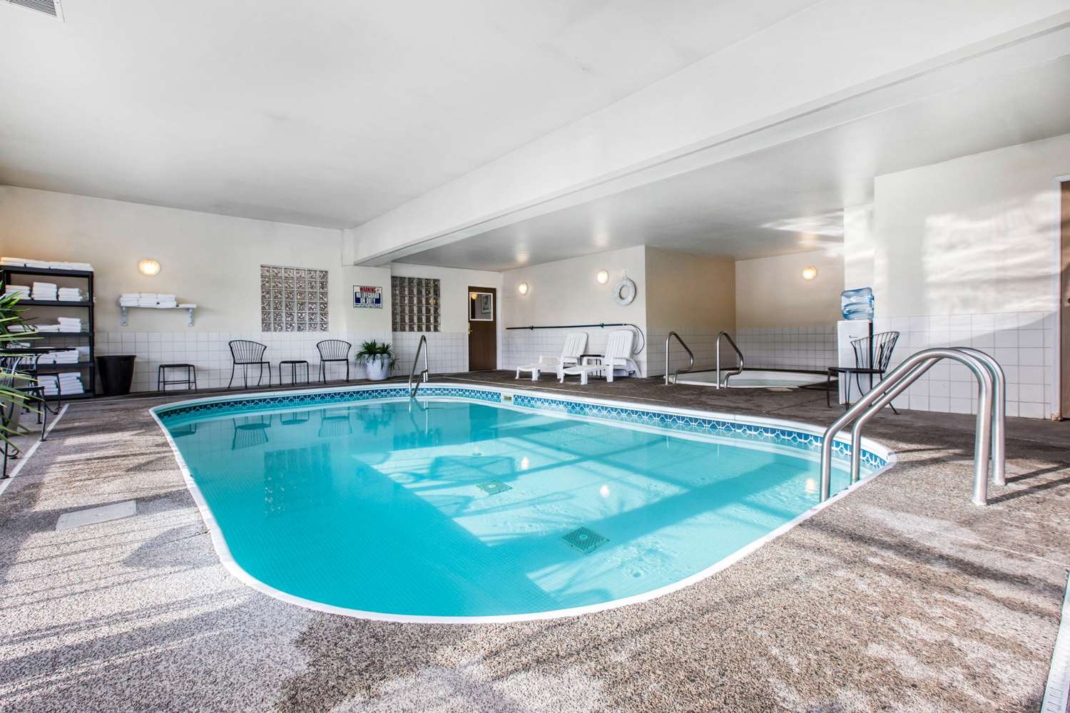 Quality Inn & Suites Silverthorne - Copper Mountain 6/21
