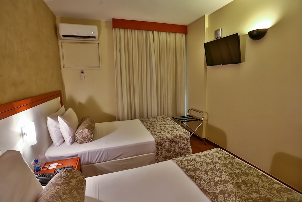 DELUXE, SUITE, TWIN BEDS, SOFA