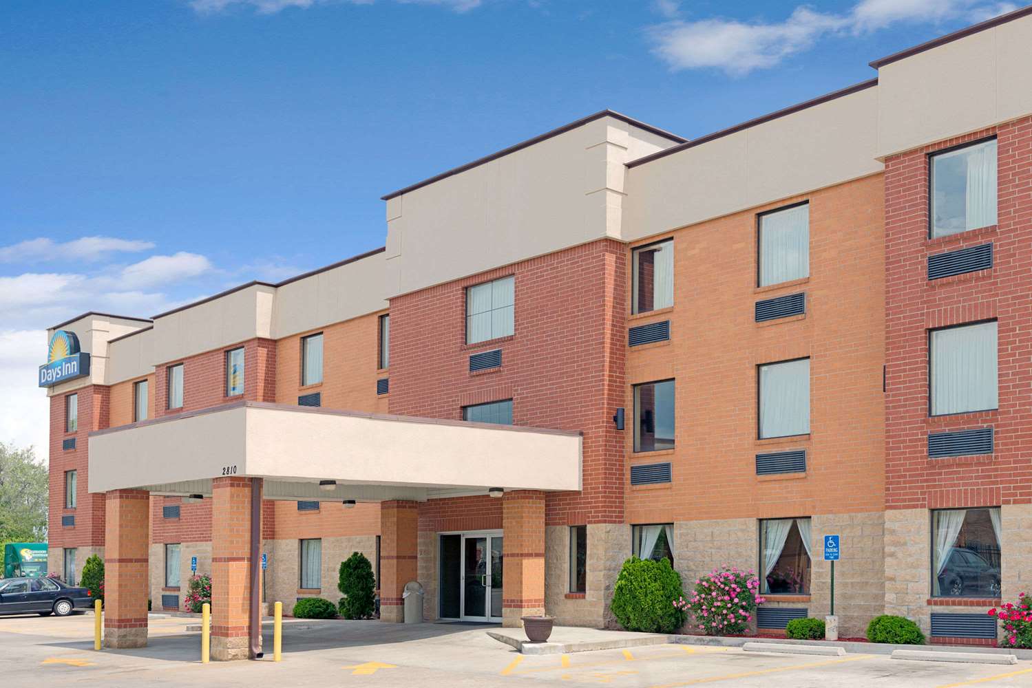 Days Inn by Wyndham Downtown St. Louis 2/24