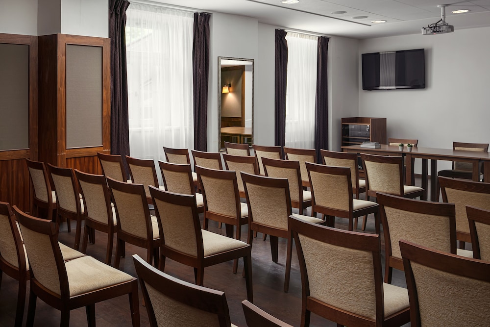 Kur Hotel Harvey 37/49