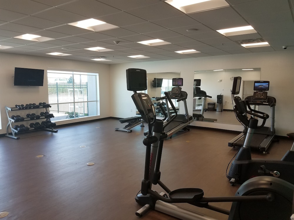 Holiday Inn Express Donaldsonville 28/70