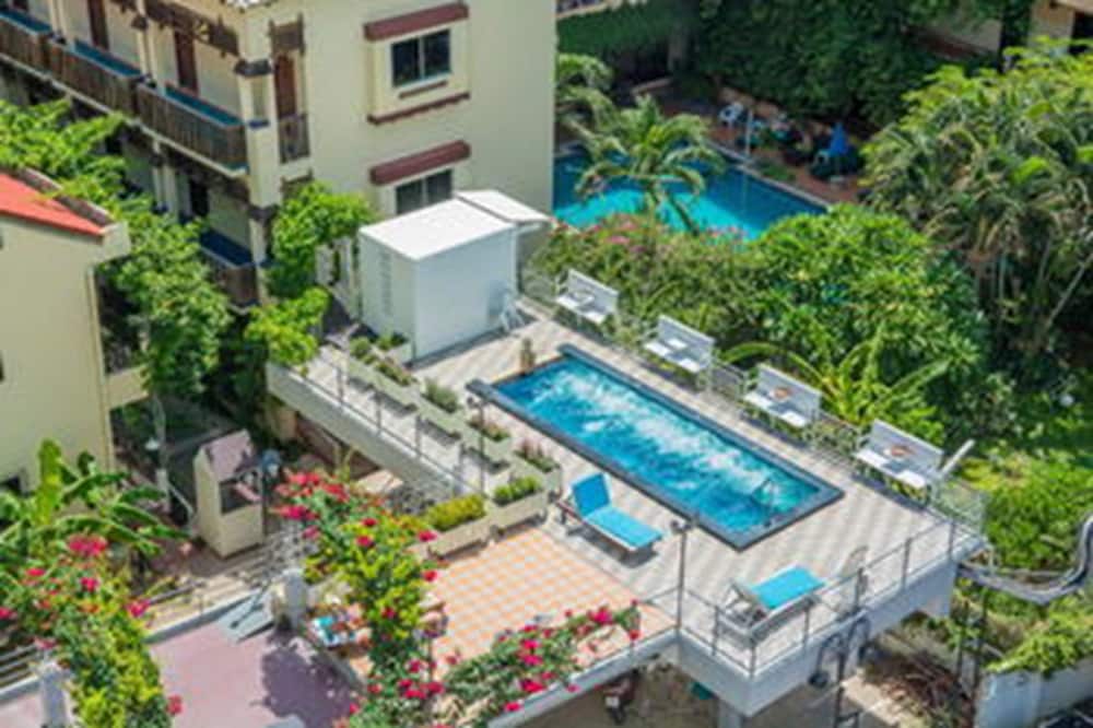 Sutus Court 5 9/57