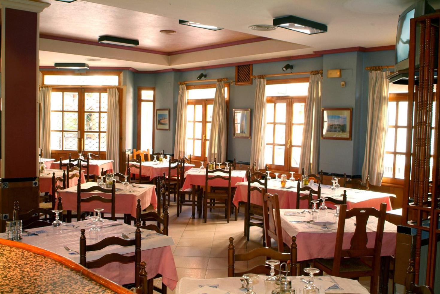 Hotel Menano 21/23