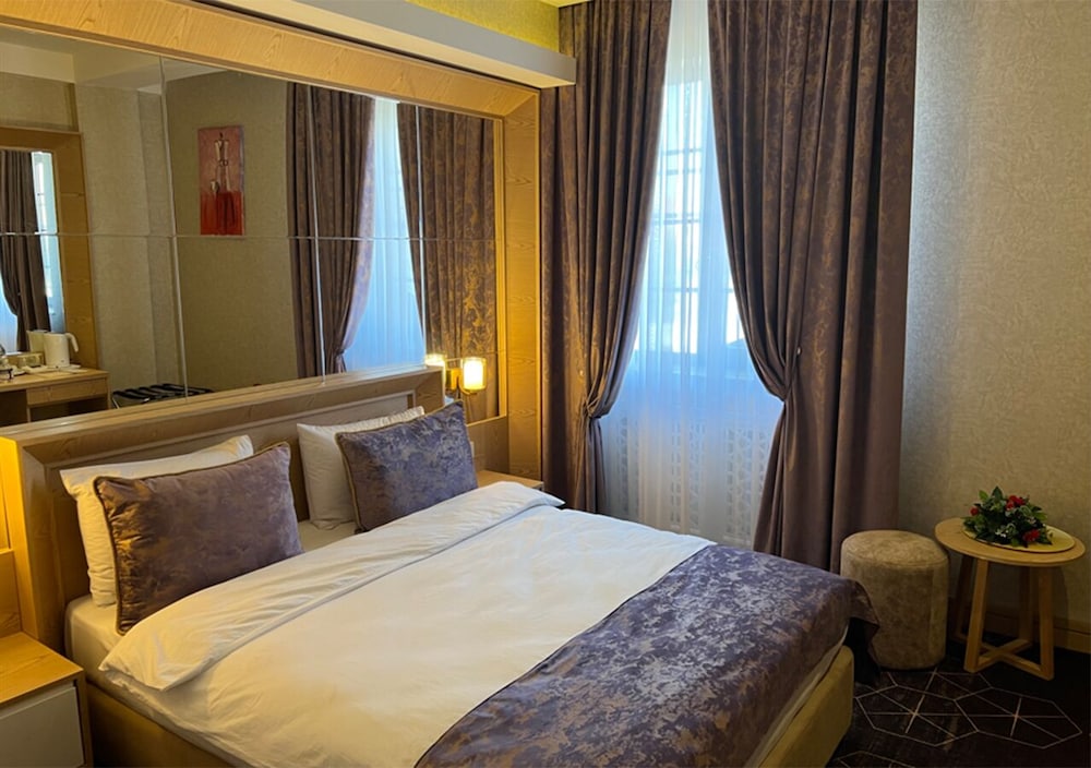 STANDARD, DOUBLE BED