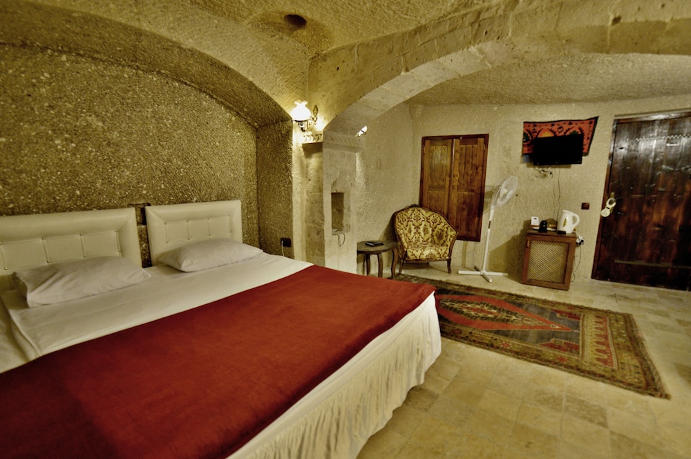 Grand Cave Suites 12/50