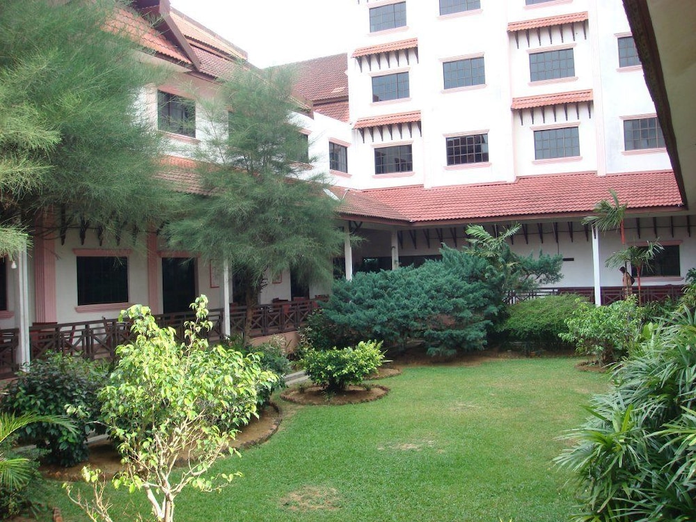 Permai Hotel 42/50