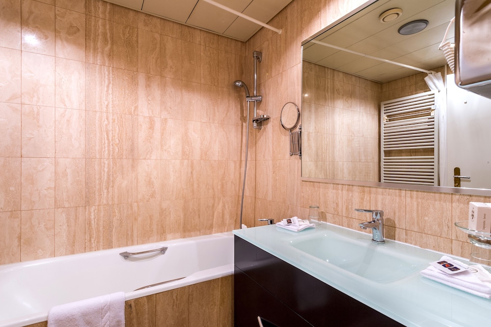 Hotel Century Geneve (ex Best Western Century) 30/33