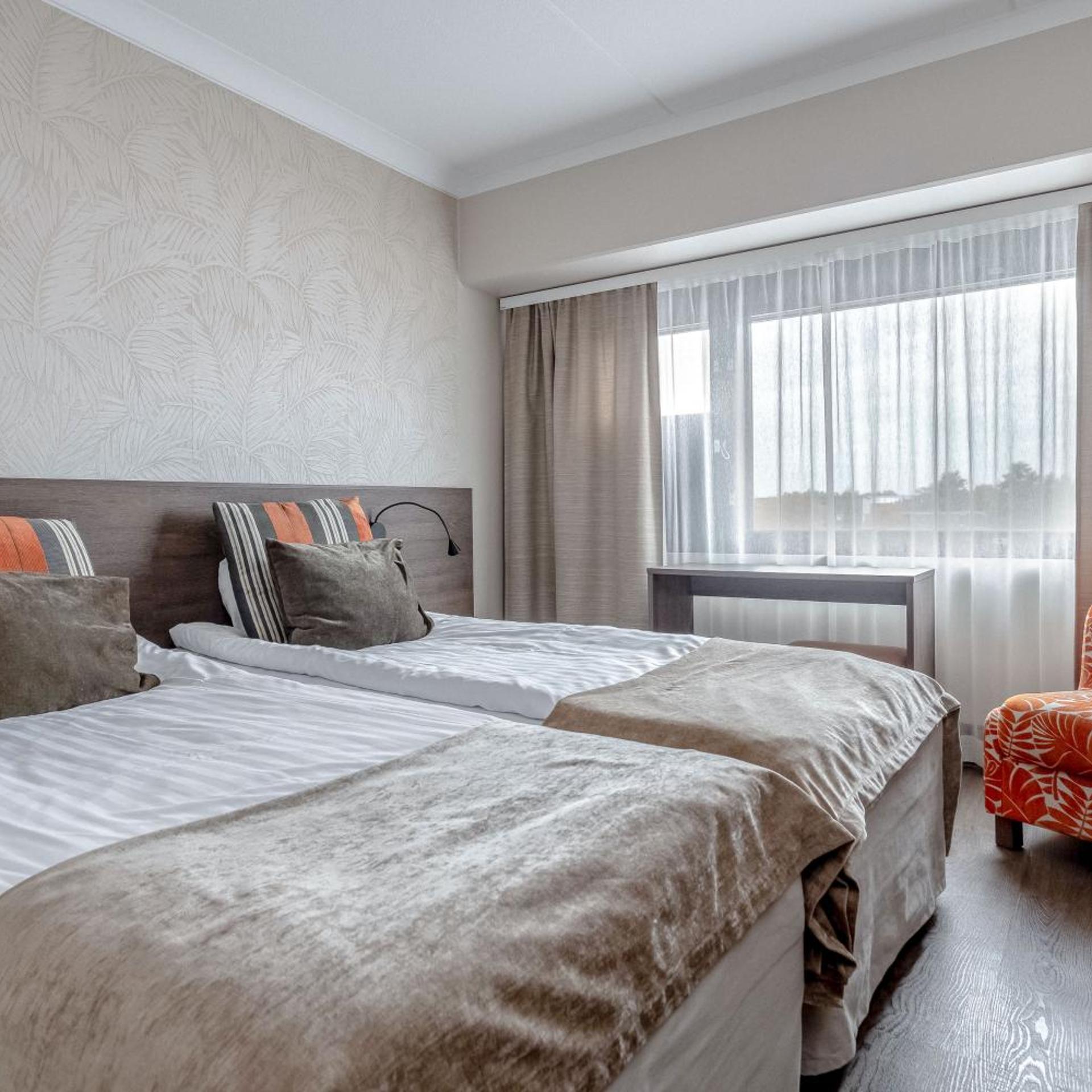 Standard, Double or Twin Bed