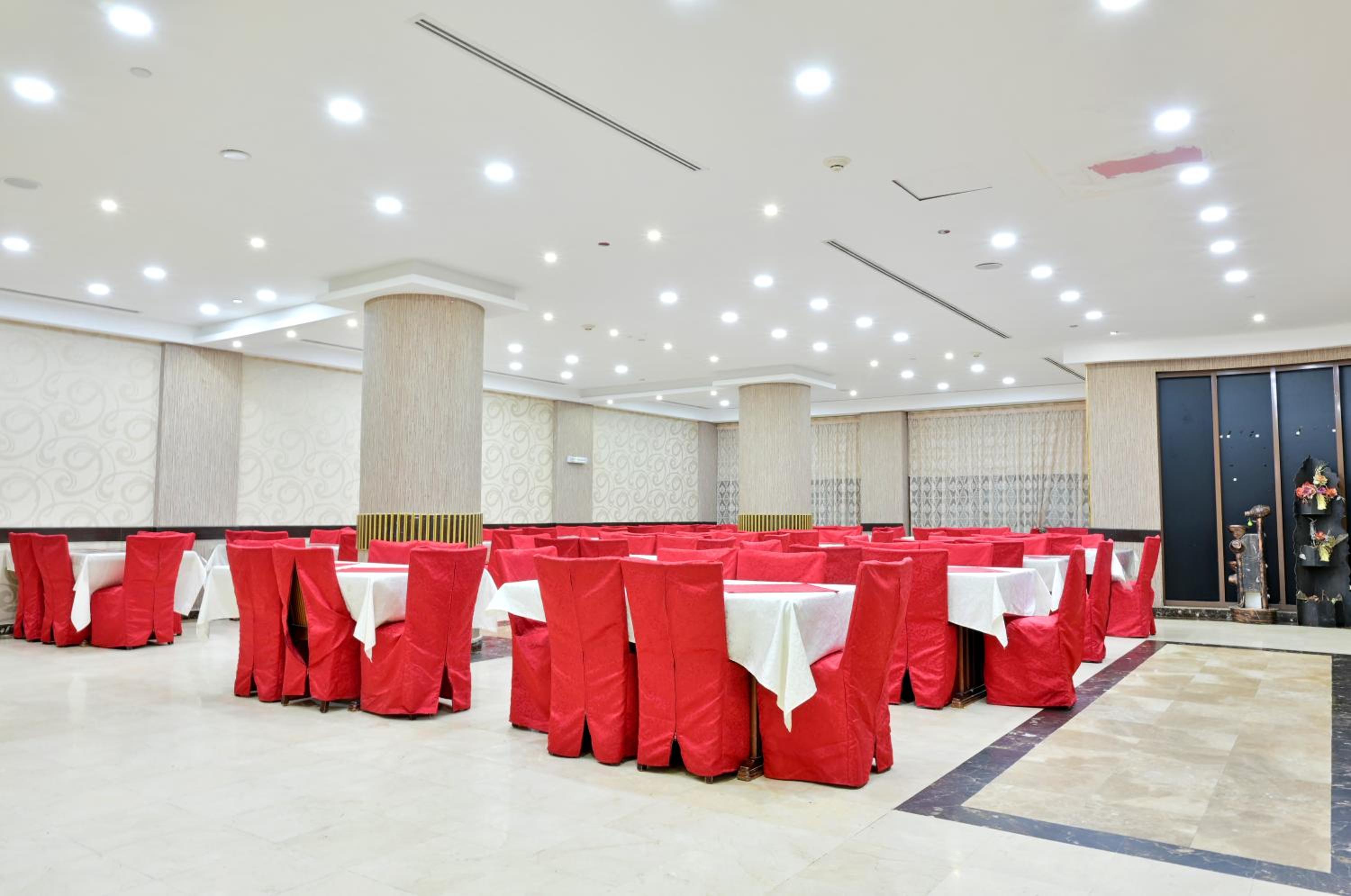 حياة بلازة(Hayat Plaza Hotel) 35/55