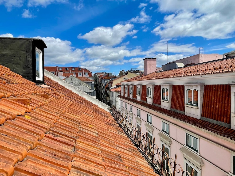 Lisbon Colours Bairro Alto Apartments 45/50
