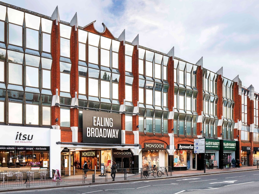 IBIS STYLES LONDON EALING in LONDON