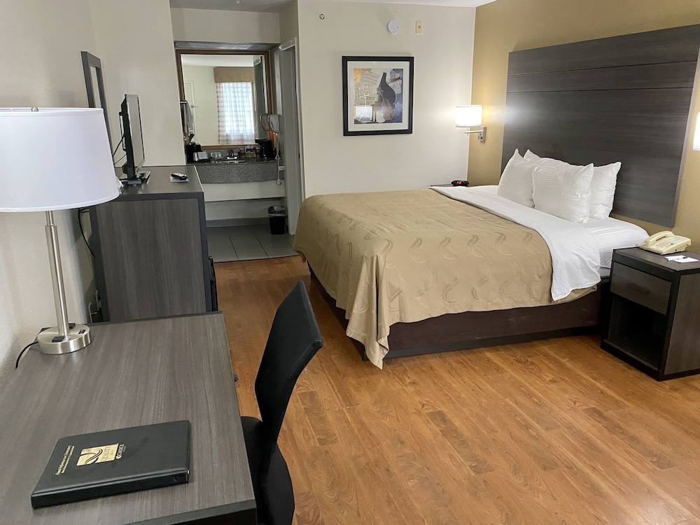 Quality Inn Branson Hwy 76 Central 10/53