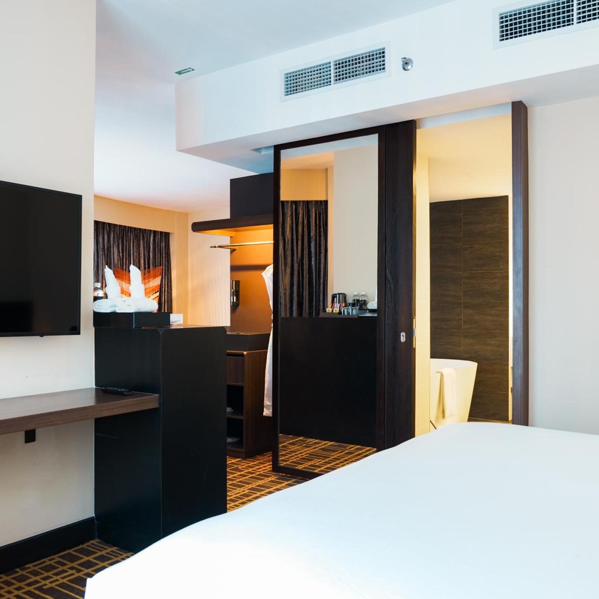 Apricot Suite