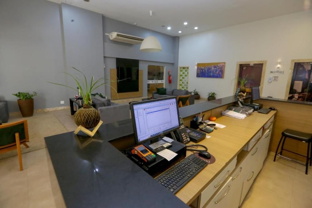 STAY INN HOTEL 44/53