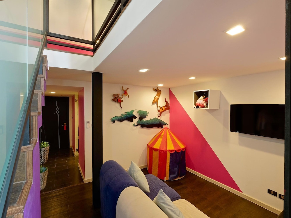 The Xtreme Hotel 29/50