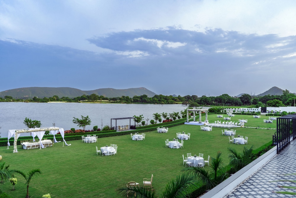 Zana Lake Resort Udaipur 44/53