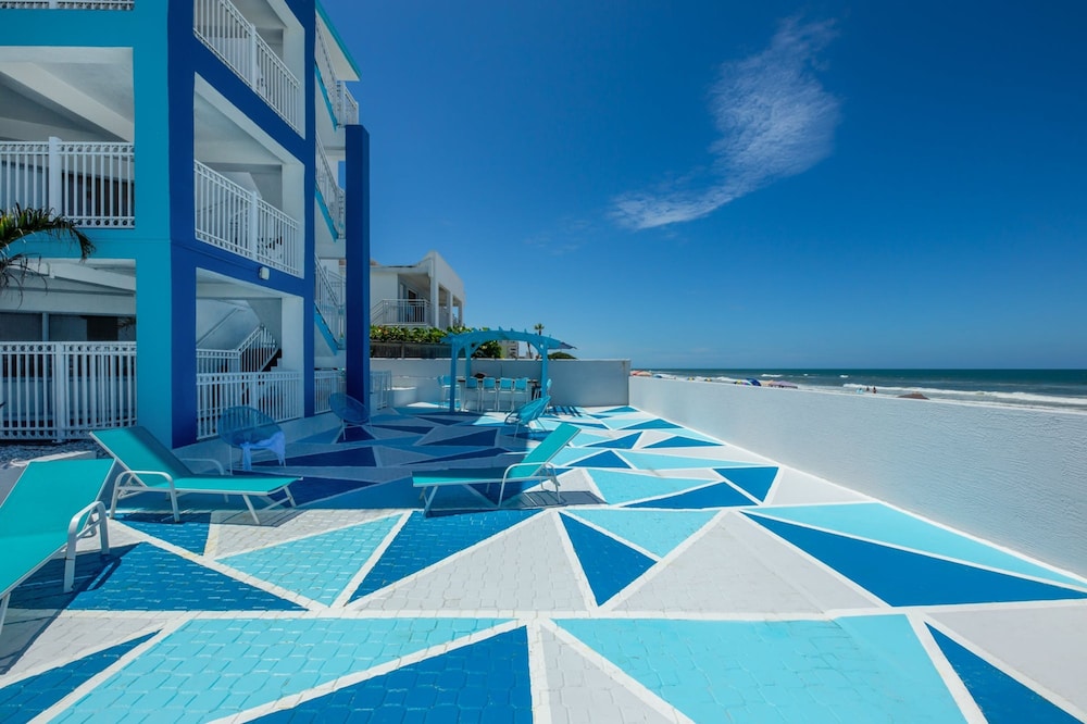 Chateau Mar Beach Resort 29/47