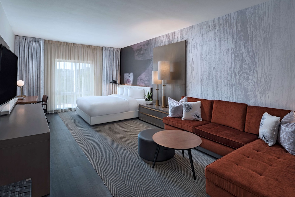 Hyatt Centric the Woodlands 33/63