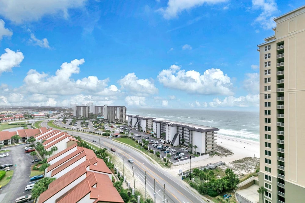 Grand Panama Beach Resort 13/81