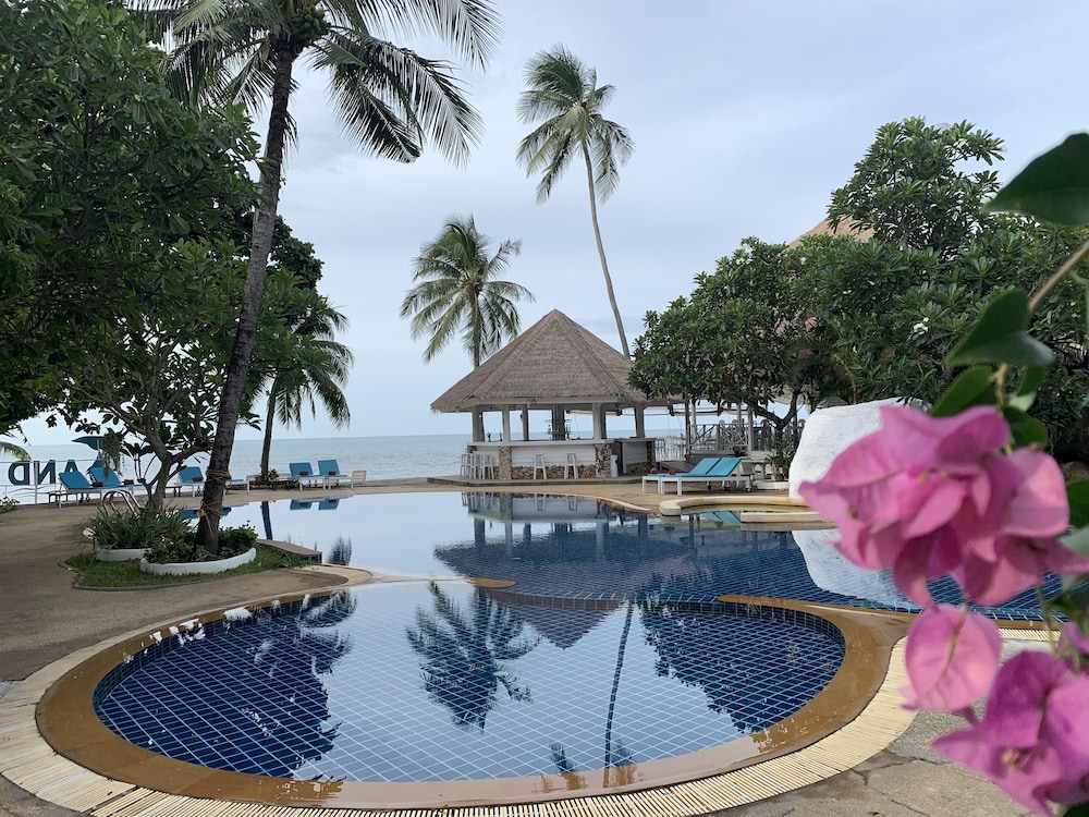 Sand Sea Beach Resort 24/46