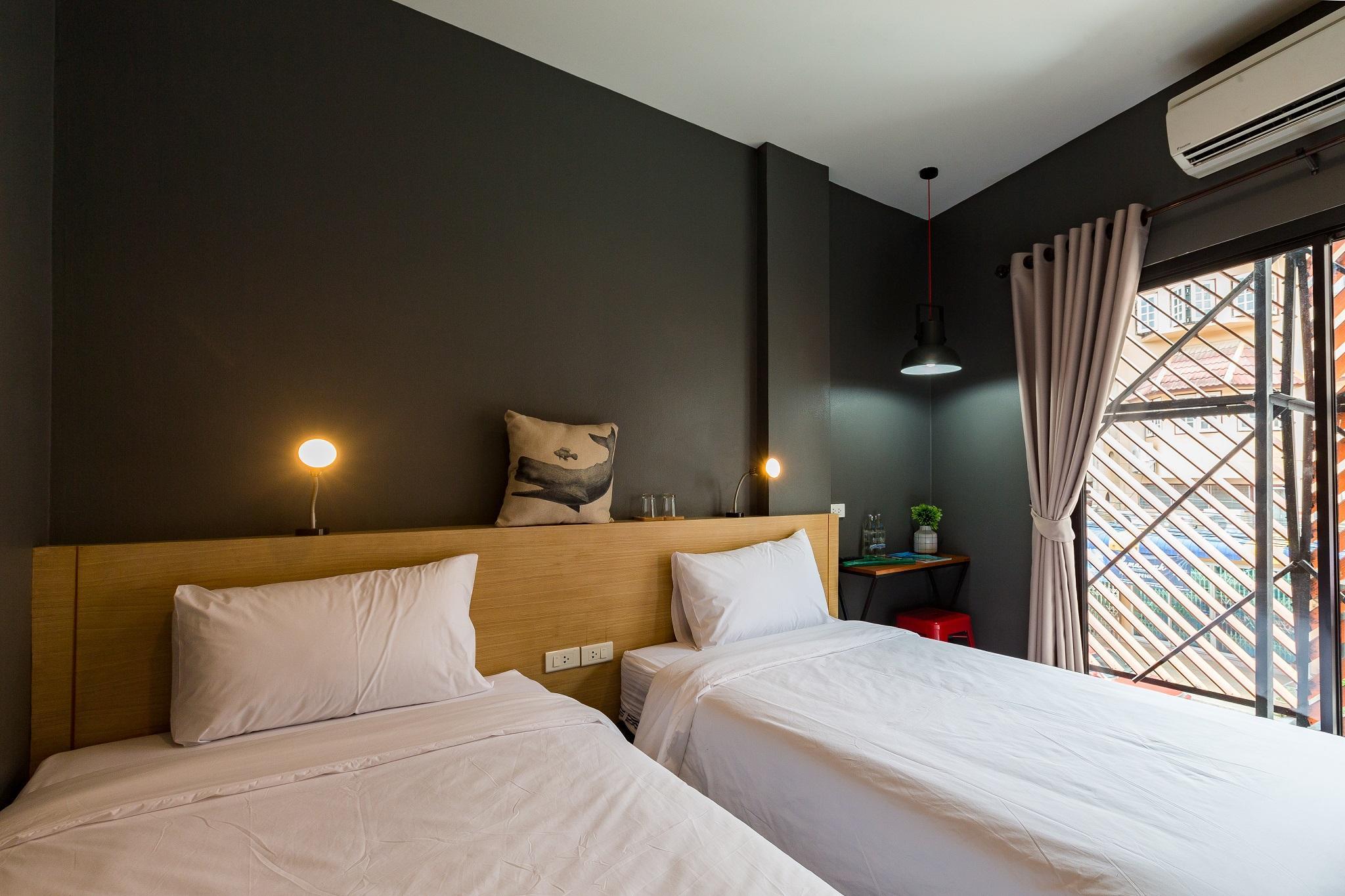 Private, Twin Beds