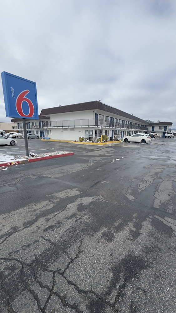 Motel6 Grants, NM 62/68