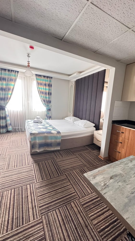 ALYA SUITE HOTEL 32/49