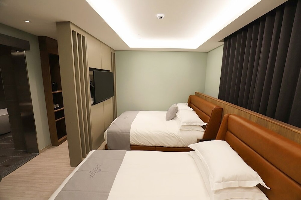 Dongdaegu Station Eastern Hotel 14/49