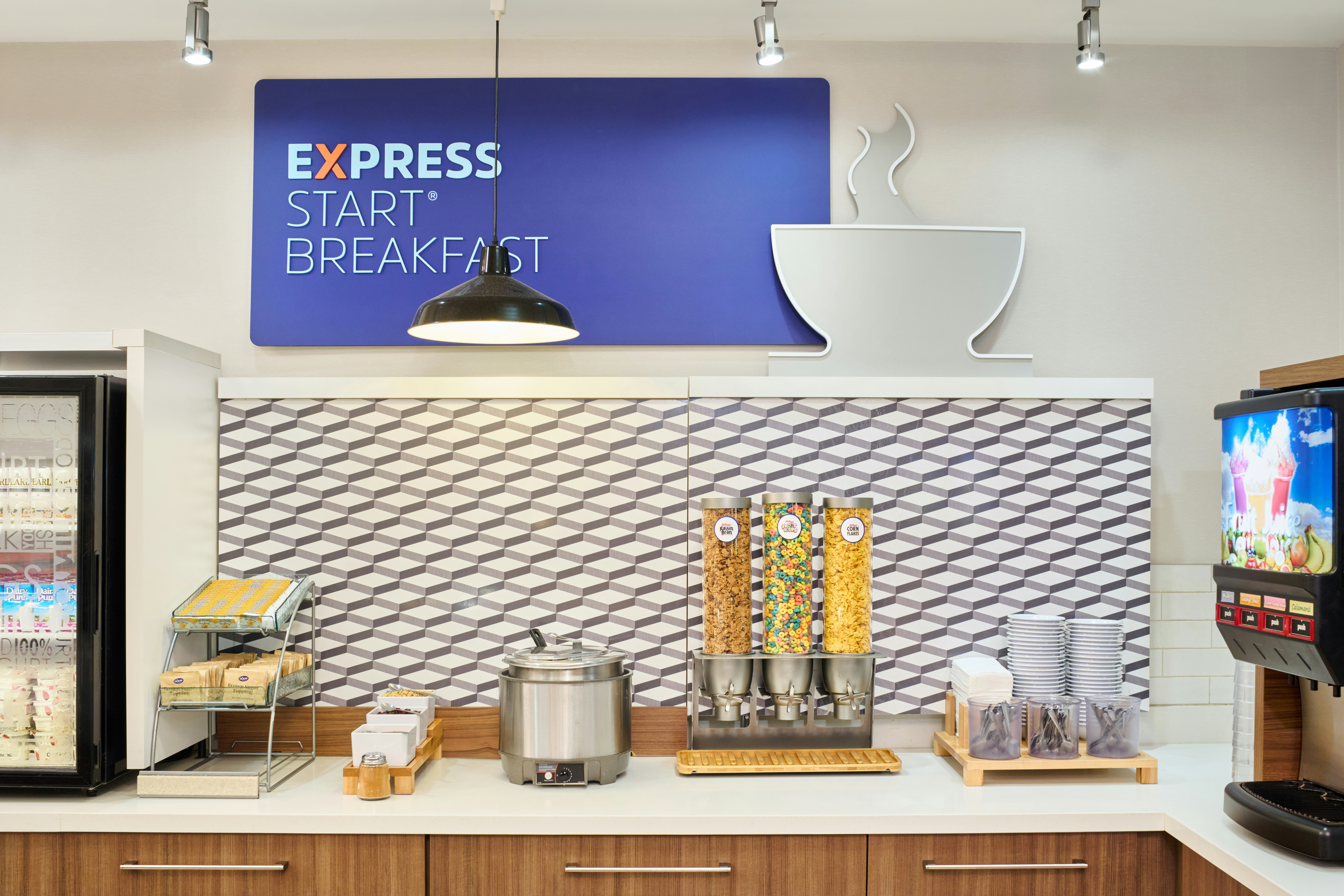 Holiday Inn Express Waikiki 17/77