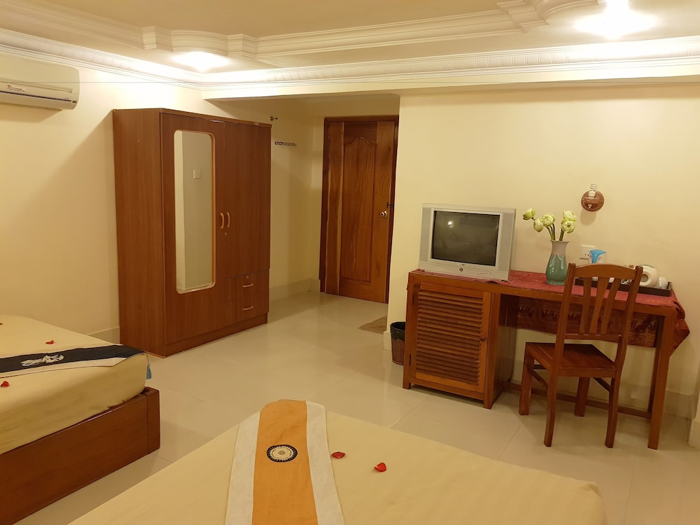 Fancy Guest House 29/37