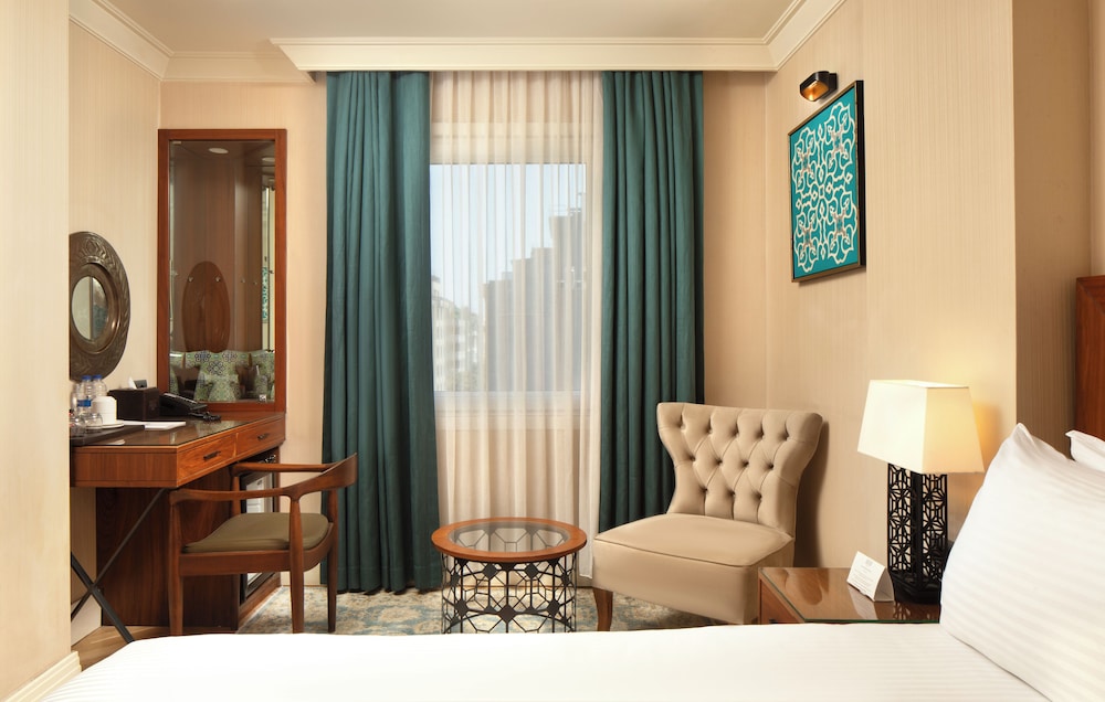 غرفة سوبيريور بسرير كوين، Golden Age Hotel Taksim 8/10