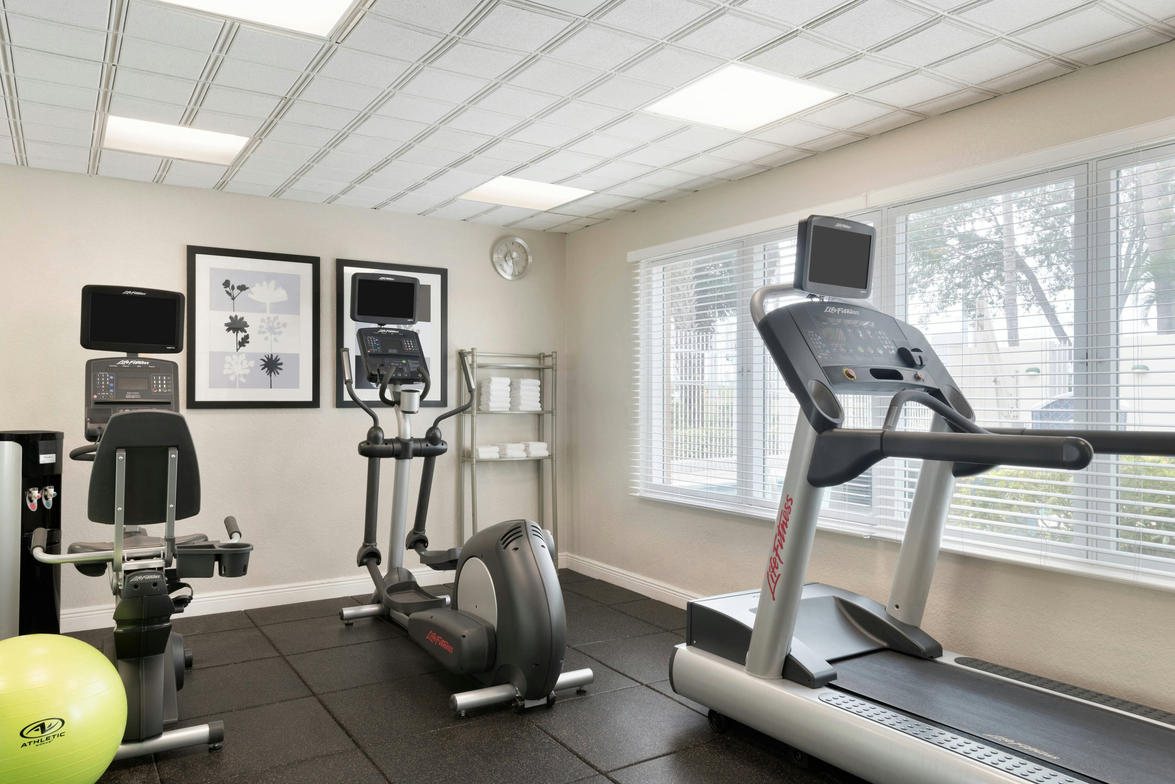 Towneplace Suites By Marriott Boca Raton 6/10