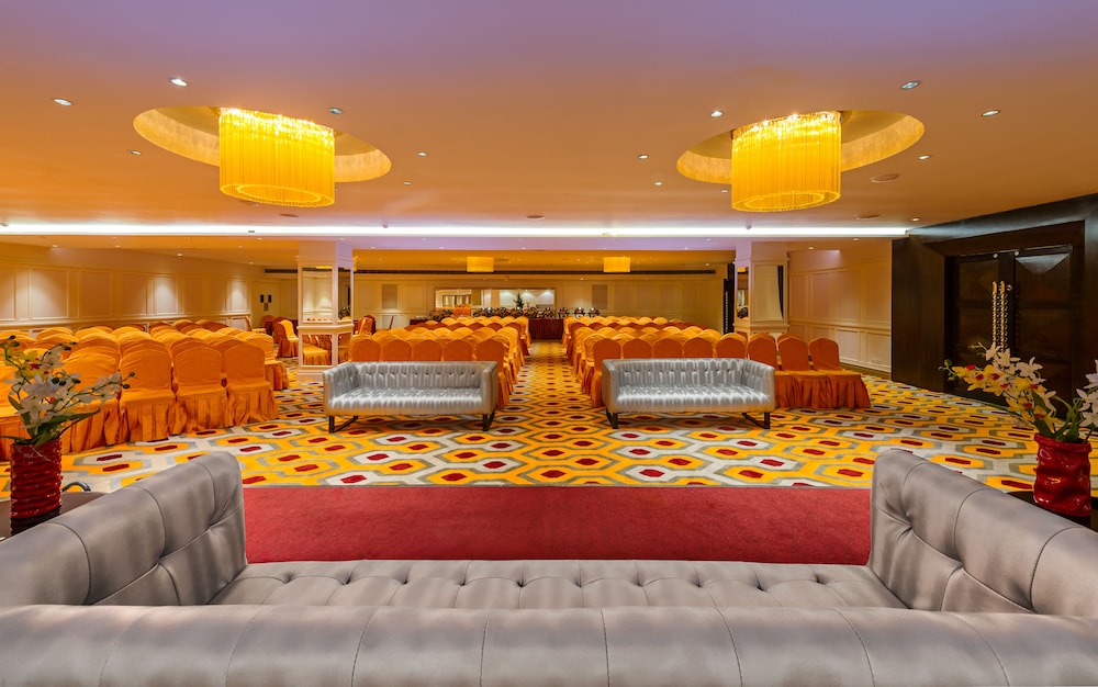 TGI Grand Fortuna - Hosur 25/45